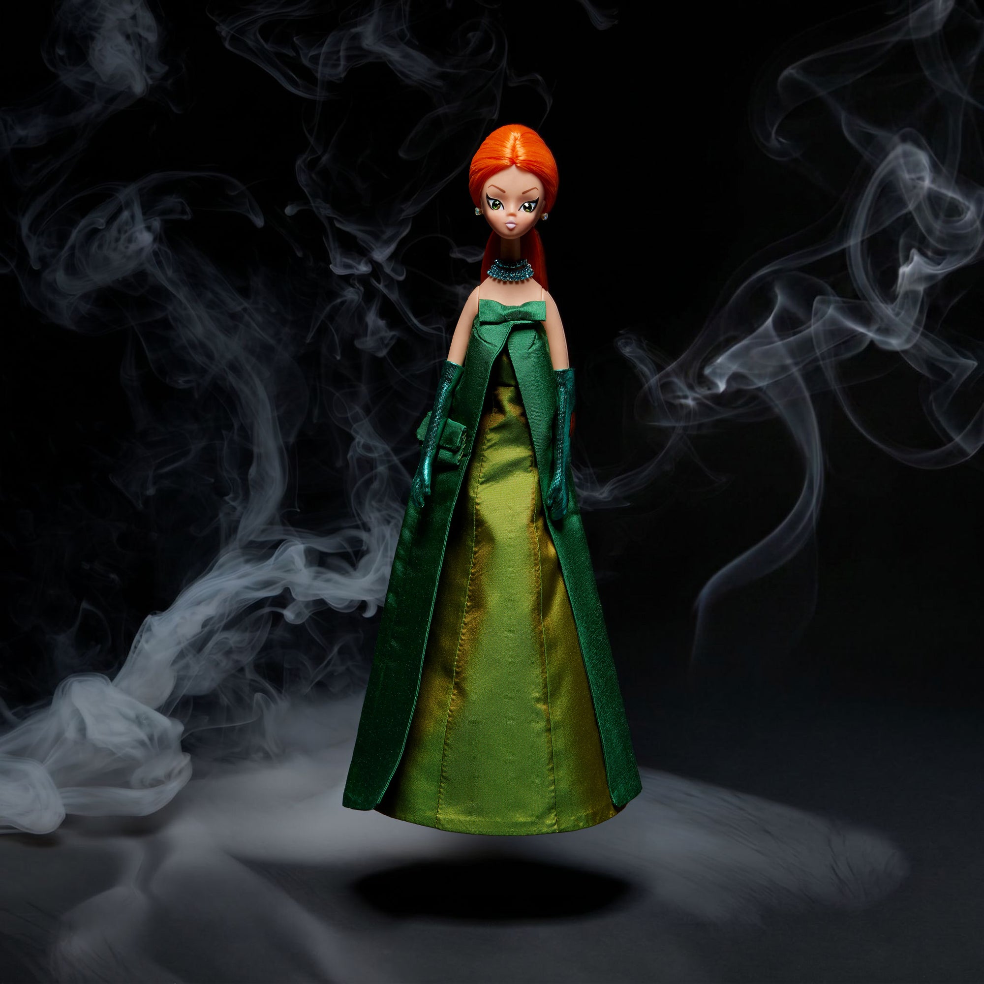 Ritzy dressed in green "Soiréette"