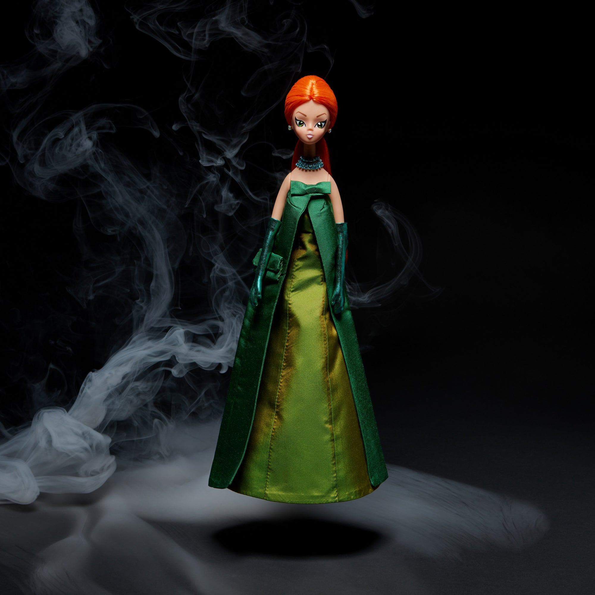 Ritzi dressed in green "Soiréette"