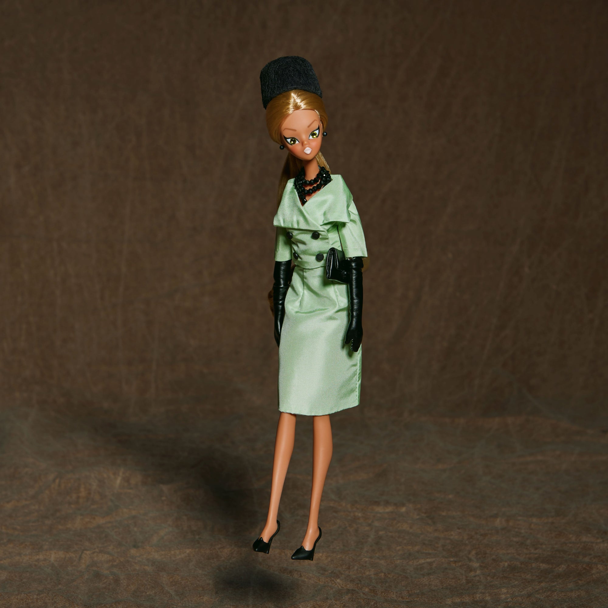 Gogo dressed in mint "High Societette"
