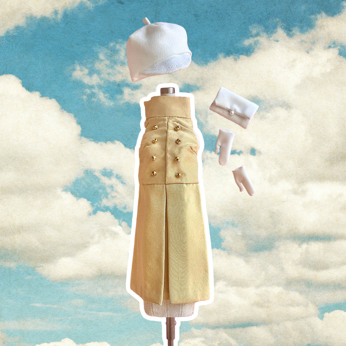 "Majorette" fashion in mustard