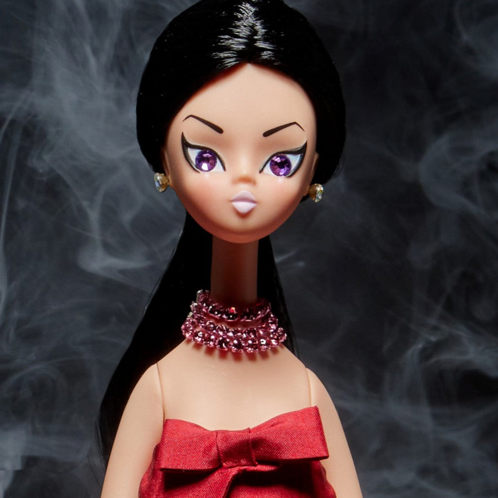 Lilac dressed in red & pink "Soiréette"