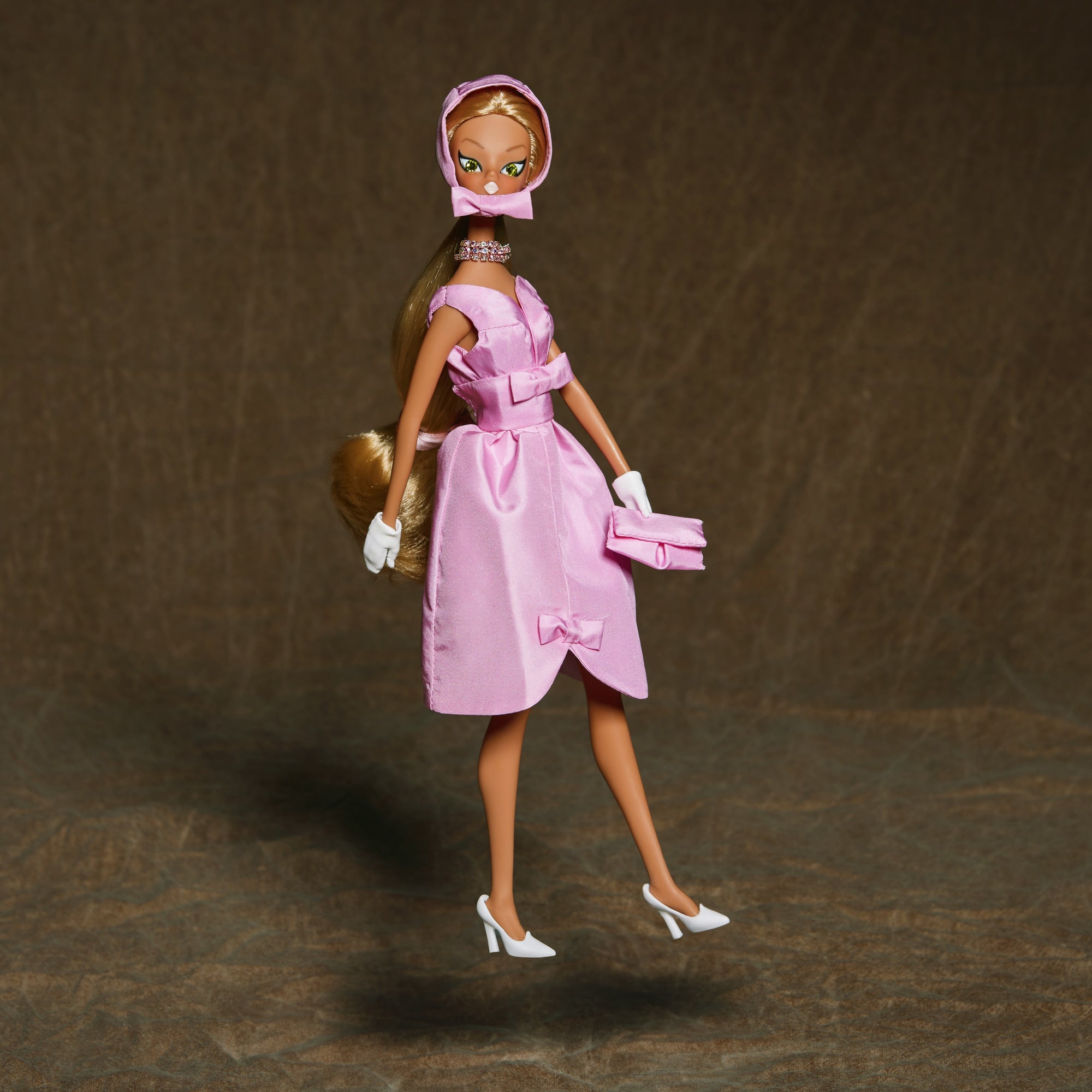 Gogo dressed in pink "Bonnette"